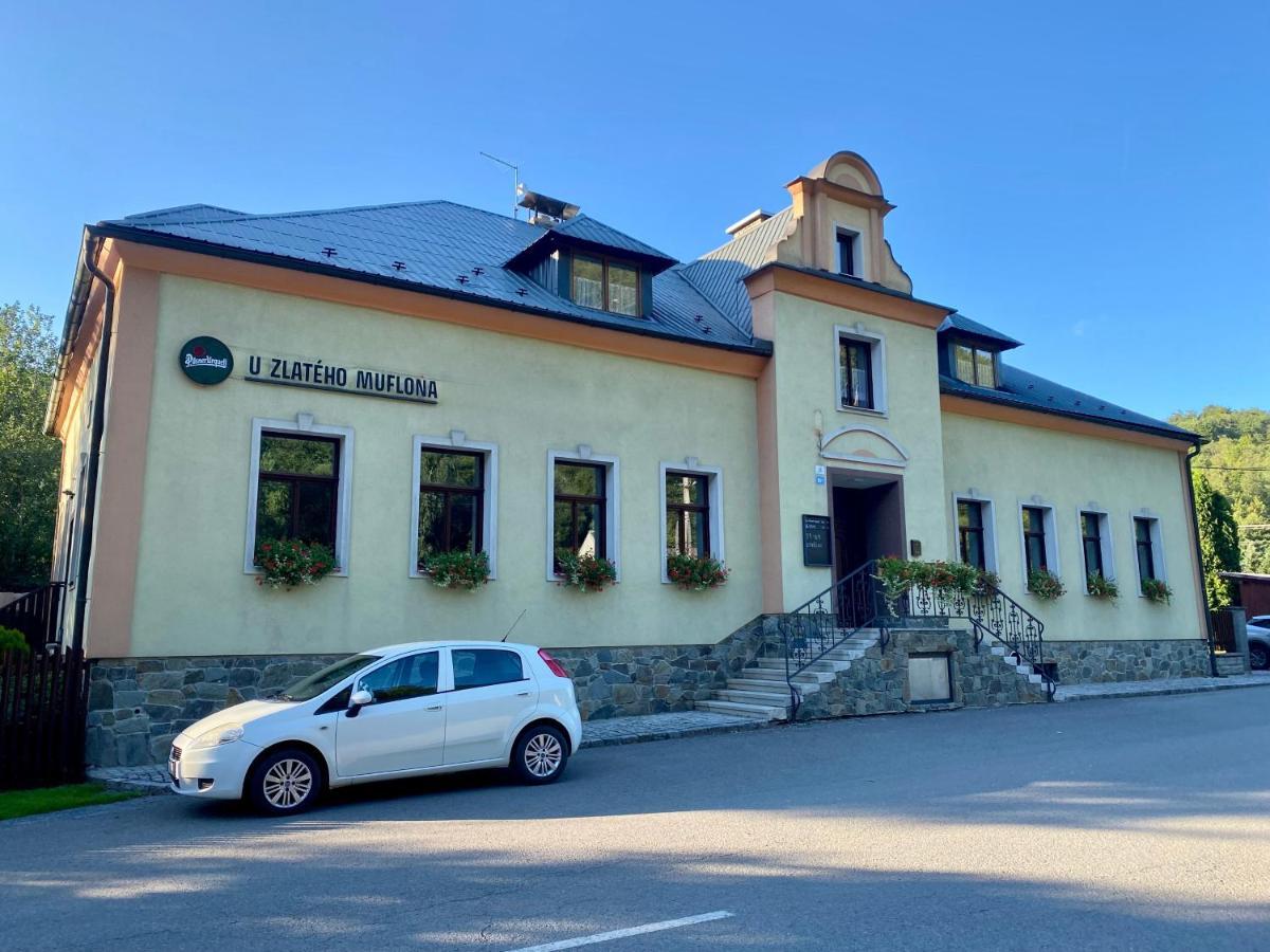 Penzion U Muflona Šternberk Buitenkant foto